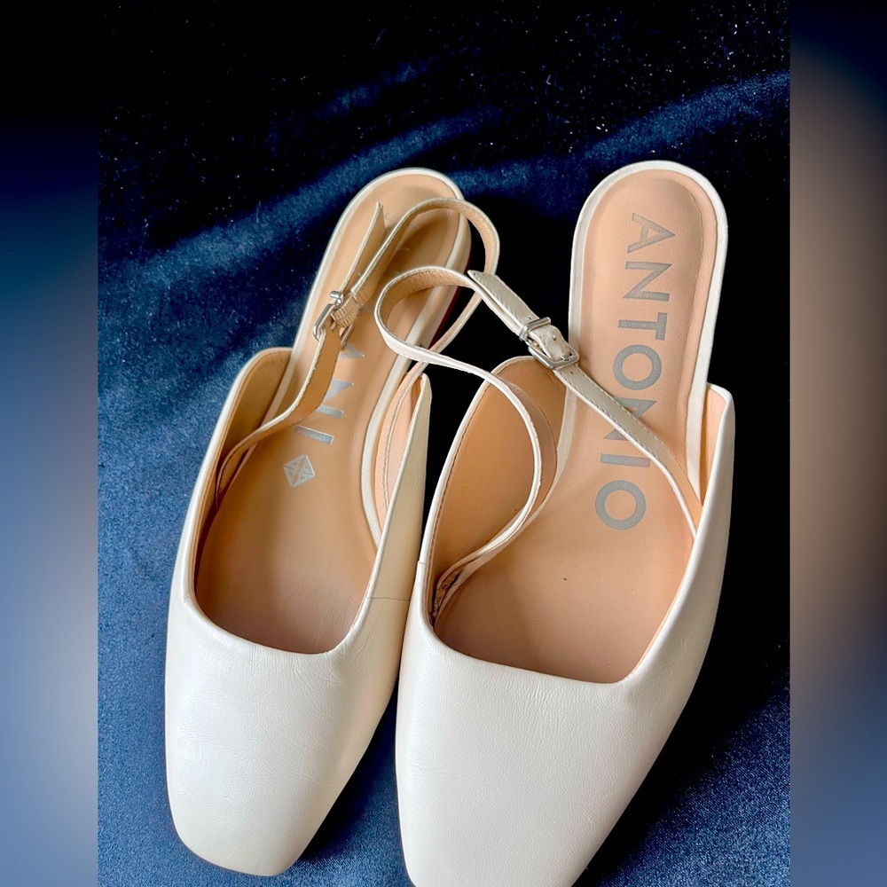 Antonio Melani Hana cream/tan/ivory leather sling back flats